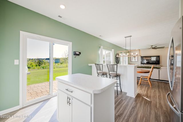 17020 Meander Way, Louisville, KY 40245