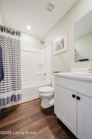 17020 Meander Way, Louisville, KY 40245