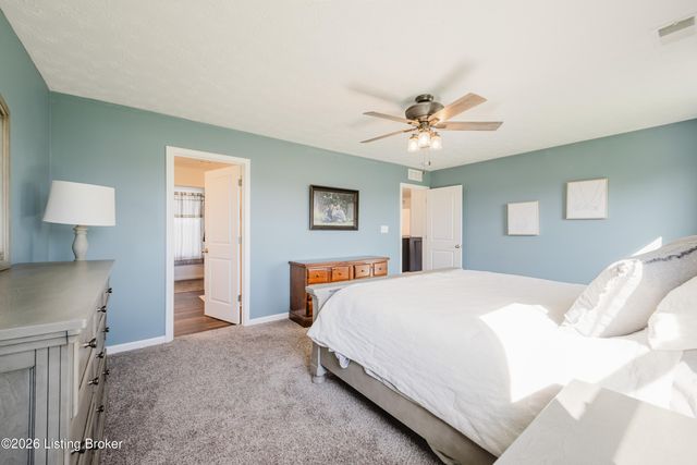 17020 Meander Way, Louisville, KY 40245