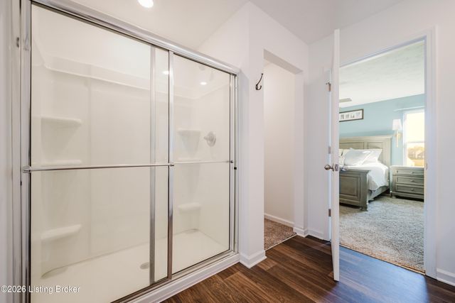 17020 Meander Way, Louisville, KY 40245