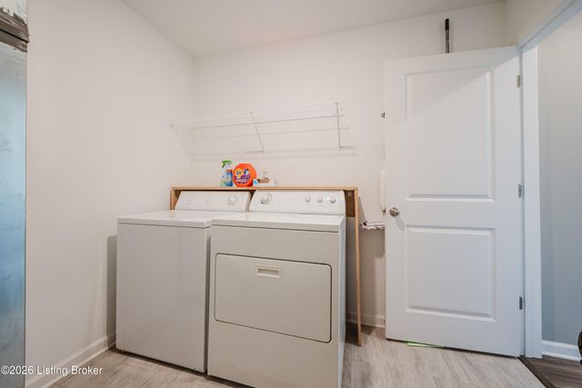 17020 Meander Way, Louisville, KY 40245