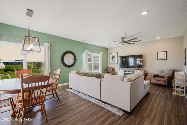 17020 Meander Way, Louisville, KY 40245