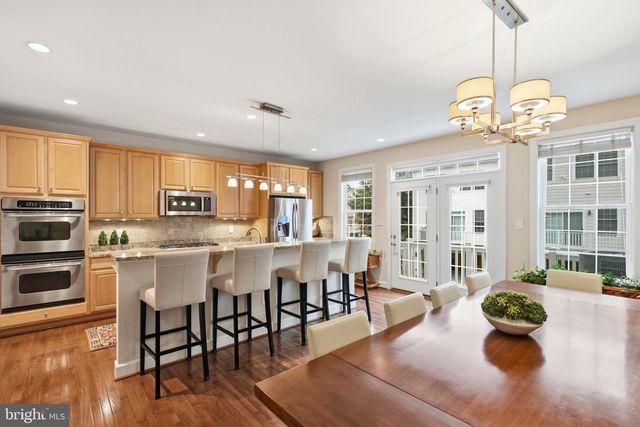 399 SPRING ST, Herndon, VA 20170