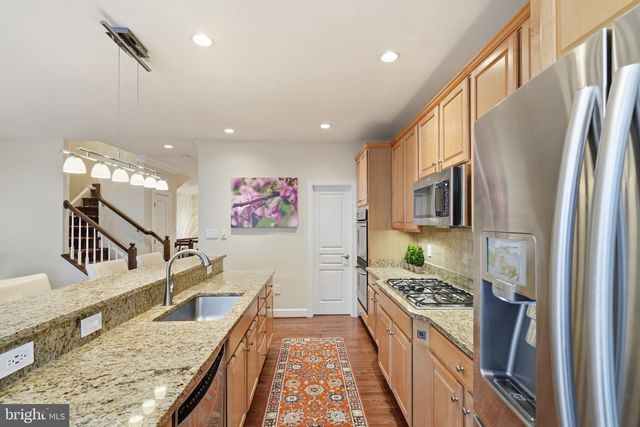 399 SPRING ST, Herndon, VA 20170
