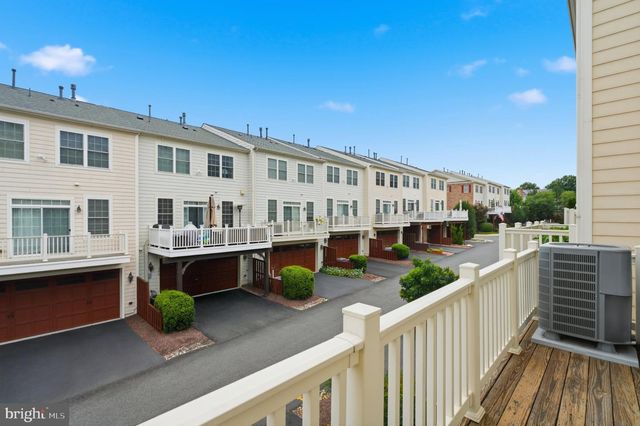 399 SPRING ST, Herndon, VA 20170