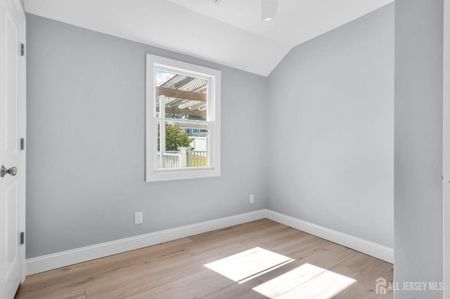 185 E Cliff Road, Colonia, NJ 07067