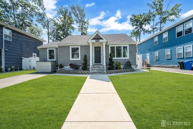 185 E Cliff Road, Colonia, NJ 07067