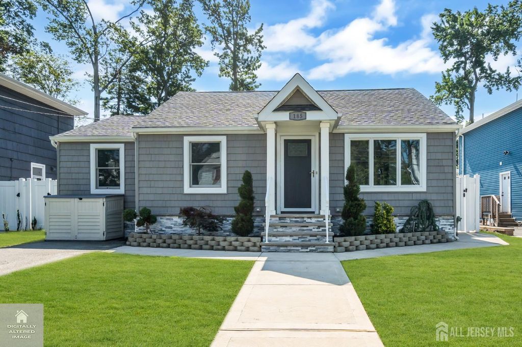 185 E Cliff Road, Colonia, NJ 07067