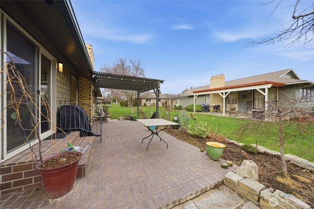 1390 Highland Road, Walla Walla, WA 99362