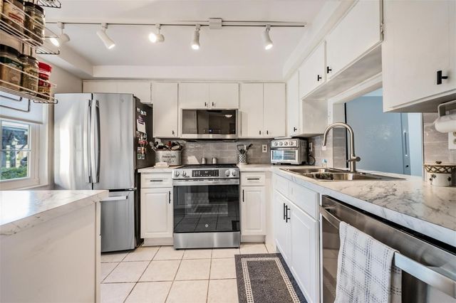 4450 SUNSTATE DRIVE, New Port Richey, FL 34652