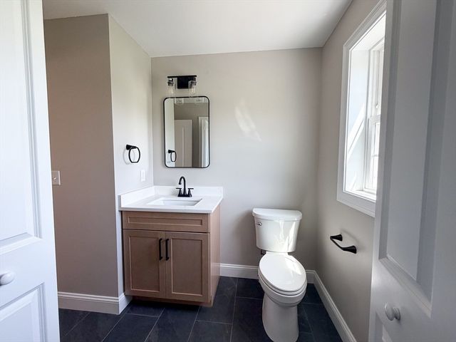 555 Neck Road, Lancaster, MA 01523
