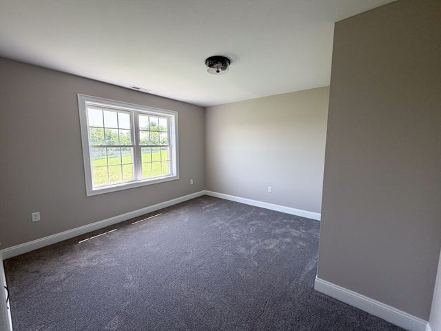 555 Neck Road, Lancaster, MA 01523