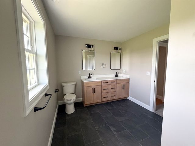 555 Neck Road, Lancaster, MA 01523