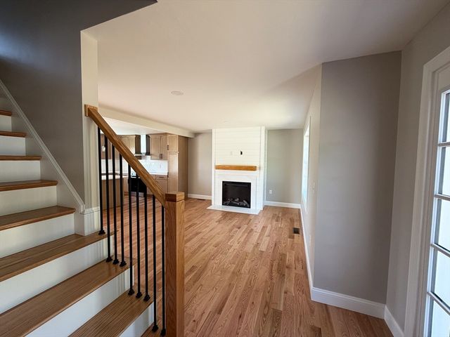 555 Neck Road, Lancaster, MA 01523