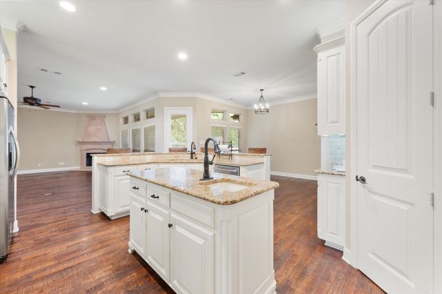 2808 Country Club Road, Pantego, TX 76013