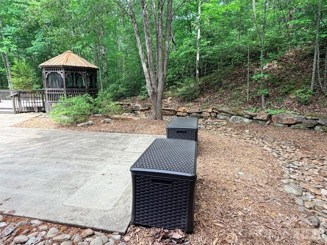 104 Willis Way, Lake Lure, NC 28746