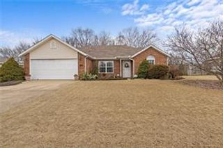 1286 Hackberry Place, Elkins, AR 72727