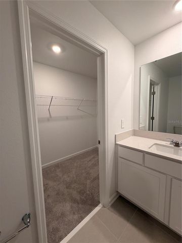 2470 HALLOW GARDEN RD, Eustis, FL 32726