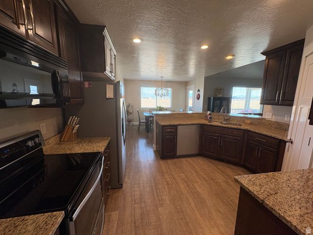 504 S LAKE VW, Vineyard, UT 84059