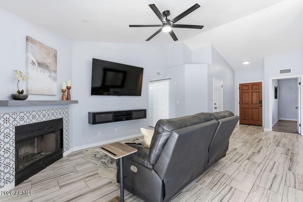 14668 N KINGS Way, Fountain Hills, AZ 85268 — photo 2