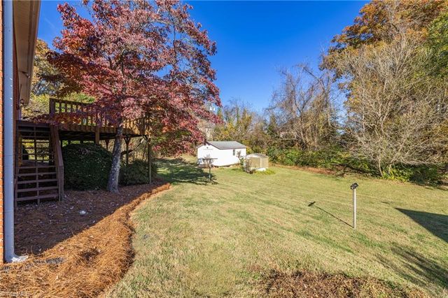 3555 Transou Road, Pfafftown, NC 27040