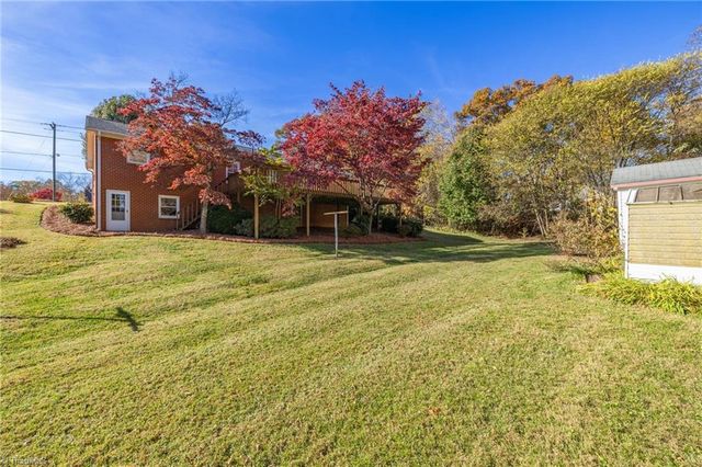 3555 Transou Road, Pfafftown, NC 27040