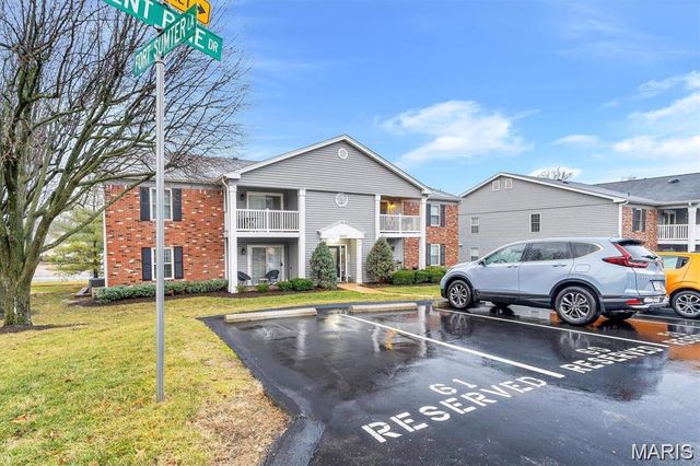 9608 Bent Pine Drive J, St Louis, MO 63126