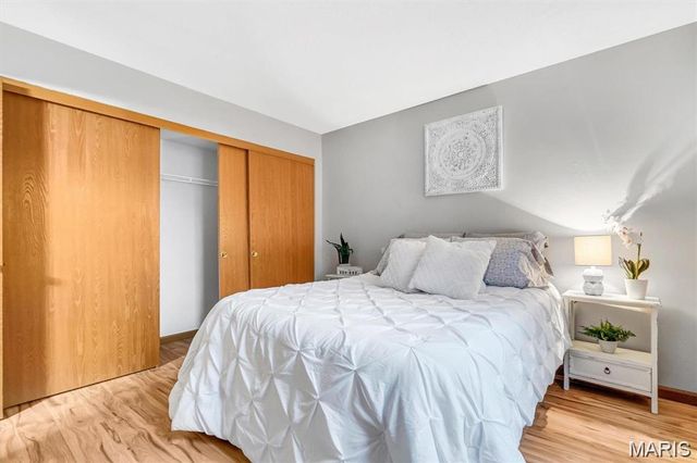 9608 Bent Pine Drive J, St Louis, MO 63126