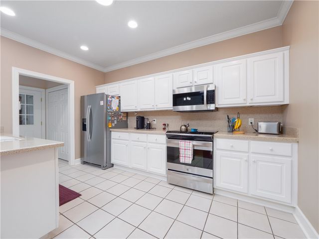 215 Peppertree Crossing Ave, Brunswick, GA 31525