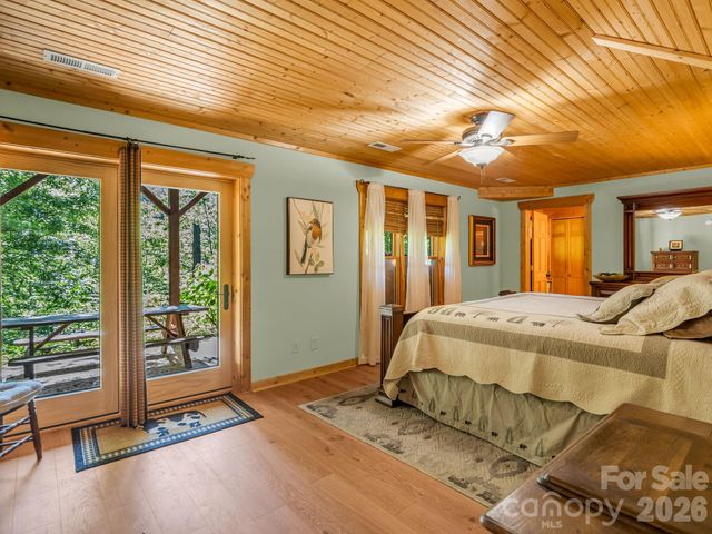 301 Peaks Drive, Lake Lure, NC 28746