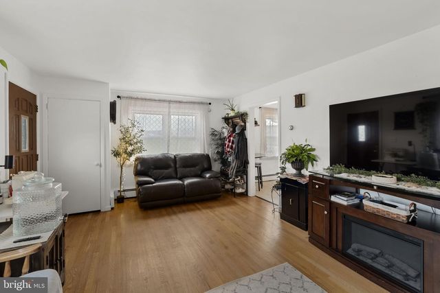 210 MUSSER RD, East Earl, PA 17519