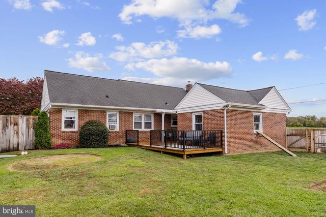 210 MUSSER RD, East Earl, PA 17519