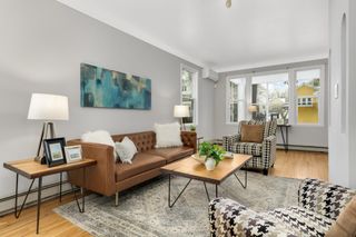 2518 Thomas Avenue N, Minneapolis, MN 55411