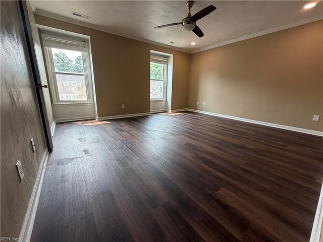 1829 Candlelight DR, Chesapeake, VA 23325