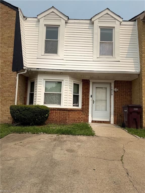 1829 Candlelight DR, Chesapeake, VA 23325