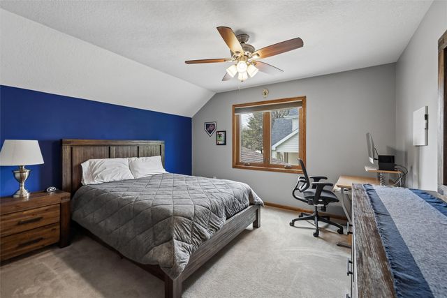 9913 Alpine Drive, Urbandale, IA 50322