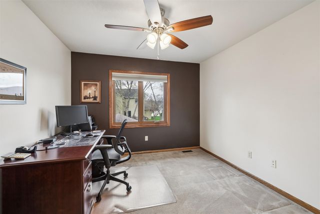 9913 Alpine Drive, Urbandale, IA 50322