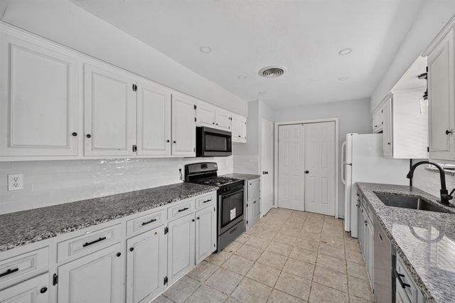 2403 Robin Circle, Denton, TX 76209