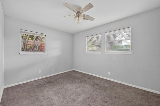 2403 Robin Circle, Denton, TX 76209