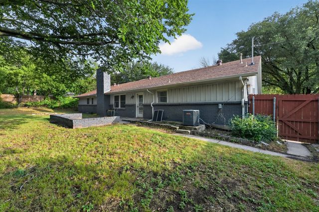 2403 Robin Circle, Denton, TX 76209