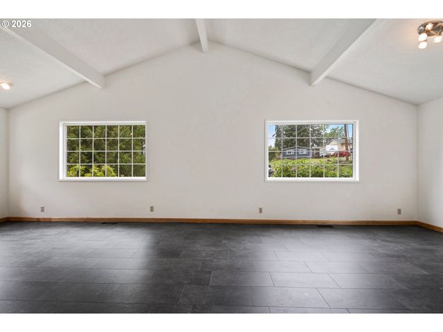 1011 Nw 405TH St, Woodland, WA 98674