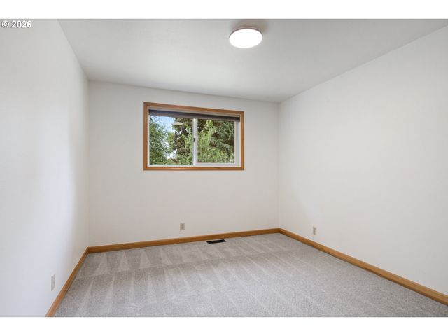 1011 Nw 405TH St, Woodland, WA 98674