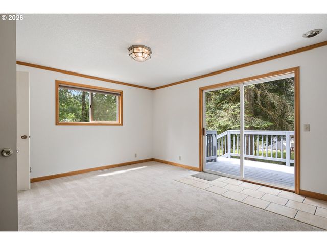 1011 Nw 405TH St, Woodland, WA 98674