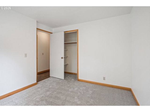 1011 Nw 405TH St, Woodland, WA 98674
