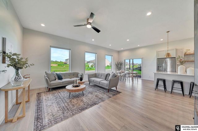 1002 Middleton Avenue, Lincoln, NE 68521