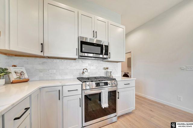 1002 Middleton Avenue, Lincoln, NE 68521