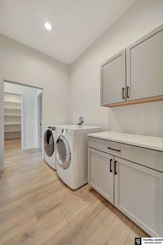 1002 Middleton Avenue, Lincoln, NE 68521