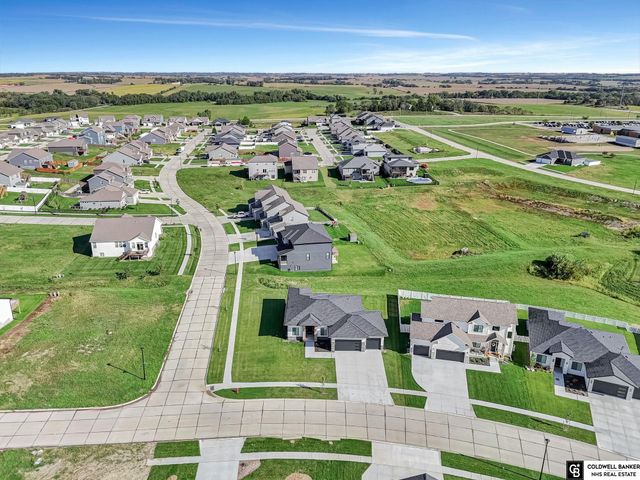 1002 Middleton Avenue, Lincoln, NE 68521