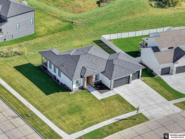 1002 Middleton Avenue, Lincoln, NE 68521