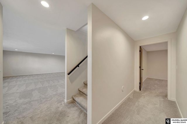 1002 Middleton Avenue, Lincoln, NE 68521